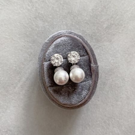 Round Stud with Pearl Earrings - Rhodium White Gold, White Pearl