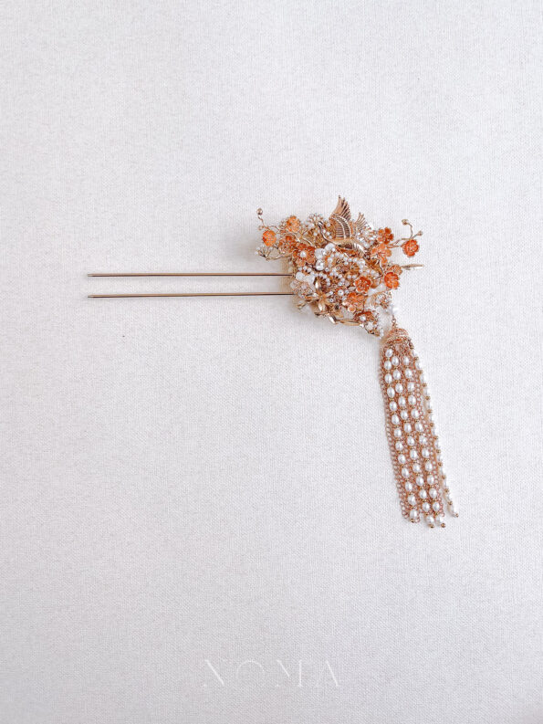 CHN-202200080 – Flying Crane Pearl Blossom Hairpin – Gold – White – Left – C1