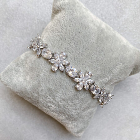 Flowery Oval Round Bracelet - Rhodium White Gold