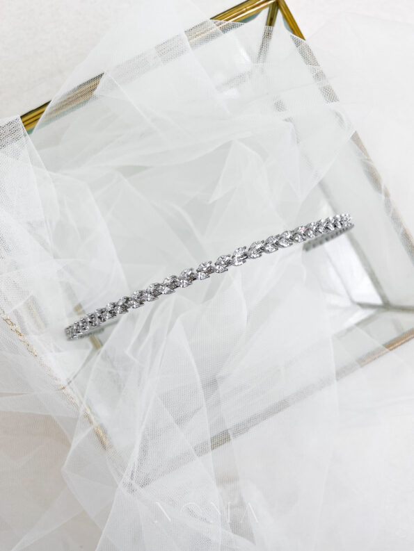 DNhUwbVw2KZYw7-x4A1DYccCGmaJPCay6eaFrEu5Itg