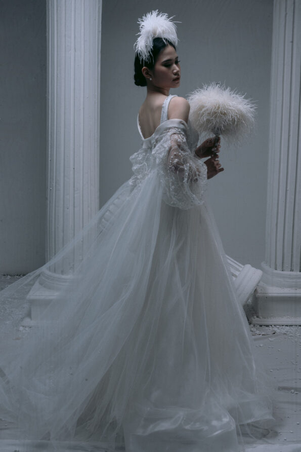 HMV-202000008-Burlesque-White-Headband-White-5