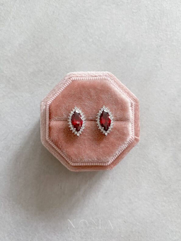 IA-6NEC3x5gmdW_aftad3V3-lJxy4tvKSLEfErv6uMs