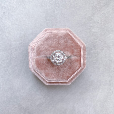 Classic Round Halo Ring - Rhodium White Gold