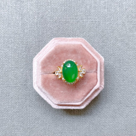 Superior Oval Jade Halo Ring - 18k Yellow Gold