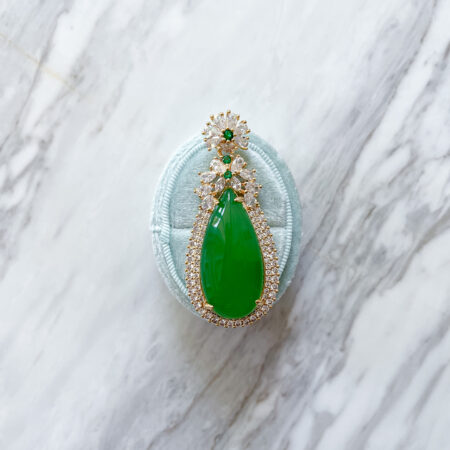 Superior Teardrop Jade Double Halo Pendant - 18k Yellow Gold