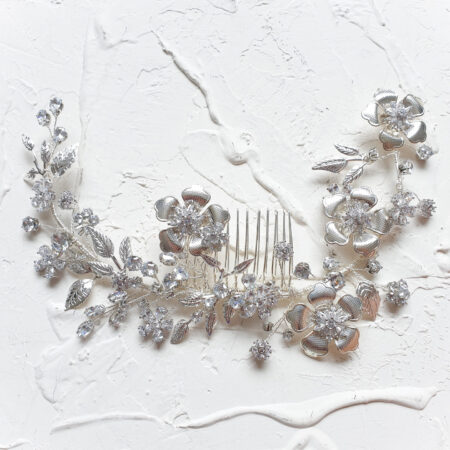 Extravagant Petals Haircomb - White Silver