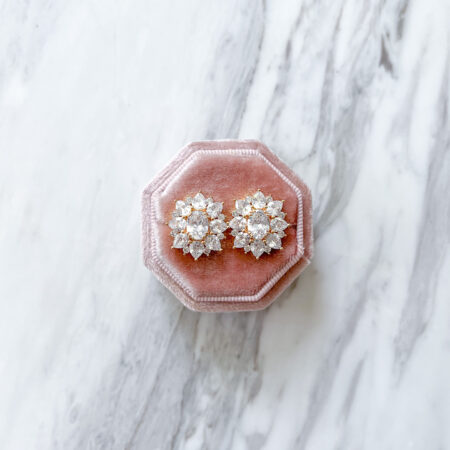 Oval Shine Earrings - 18k Yellow Gold, White Diamond