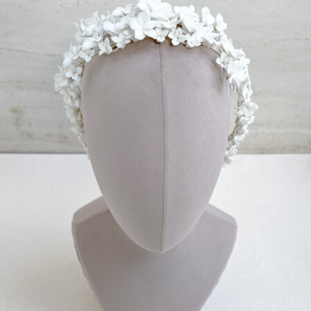 Clay Flower Lily Radiating Hairvine - White Silver