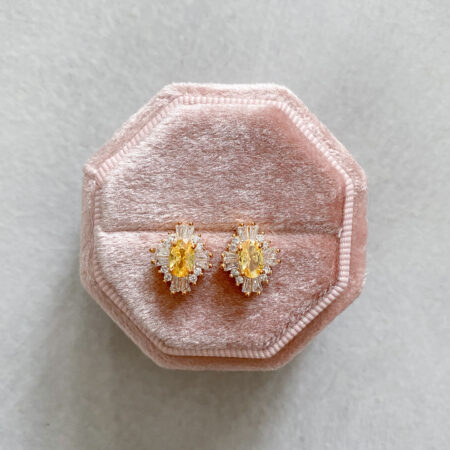 Oval T Arrangement Small Earrings - 18k Yellow Gold, Yellow Diamond (Needle)