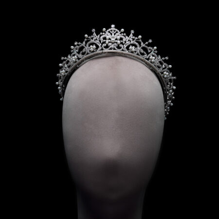 Luxurious Pearl Crown - Rhodium White Gold