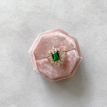 Vintage Hourglass Ring - 18k Yellow Gold, Emerald