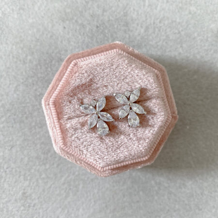 Simple Royal Earrings - Rhodium White Gold, White Diamond (Clip)