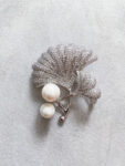 Twin Ginkgo Leaves Pearl Brooch - Rhodium White Gold, White Pearl
