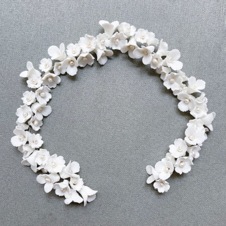 Clay Flower Simple Blossom Hairvine/Belt - White Silver