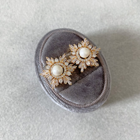 Snowflakes Pearl Earrings - 18k Yellow Gold, White Pearl