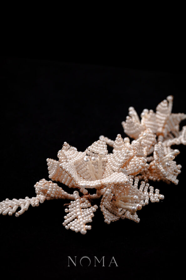 ACC-202300015-Intricate-Woven-Vinery-Side-Hairvine-Gold-White-4